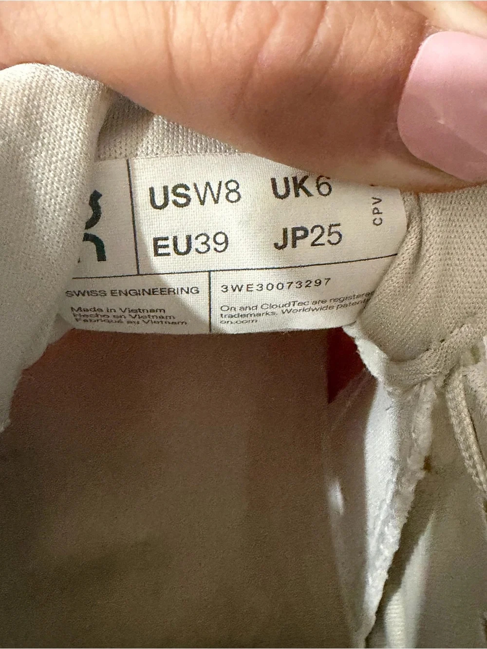 On Running Women’s Cloudswift Athletic Shoes in Off-White with Coral Accent